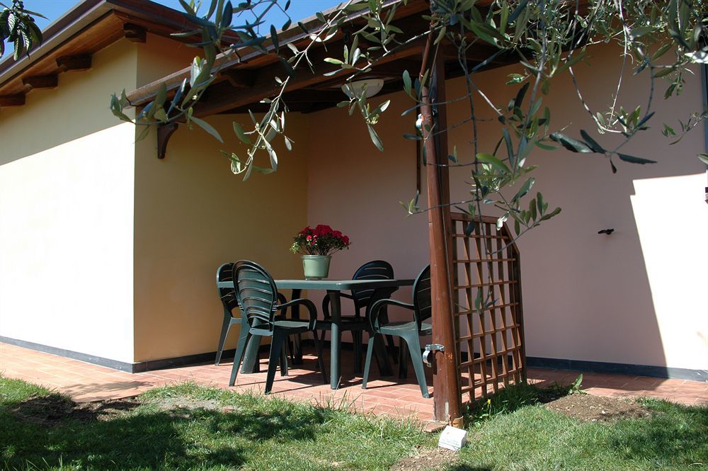 Residence Montebello Bolano Bagian luar foto