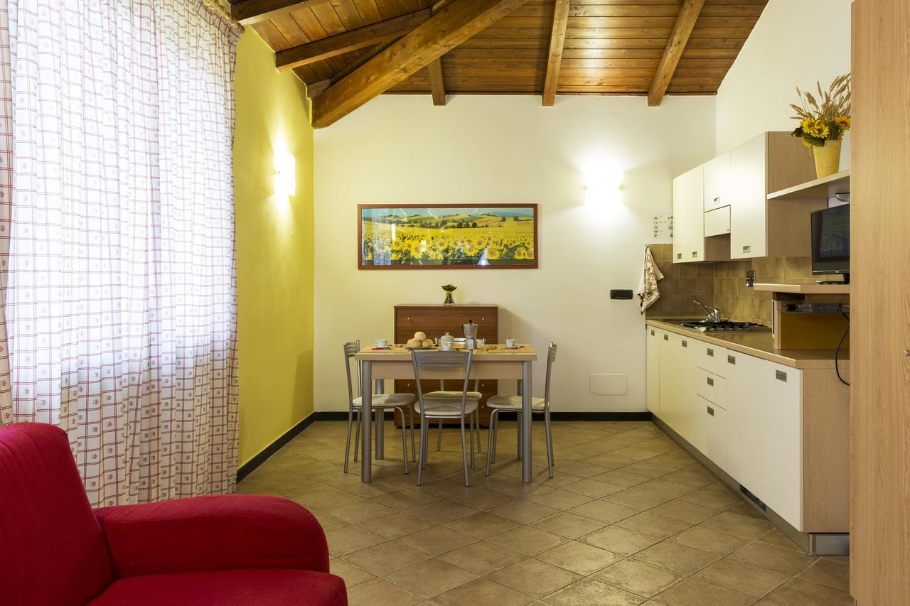Residence Montebello Bolano Bagian luar foto