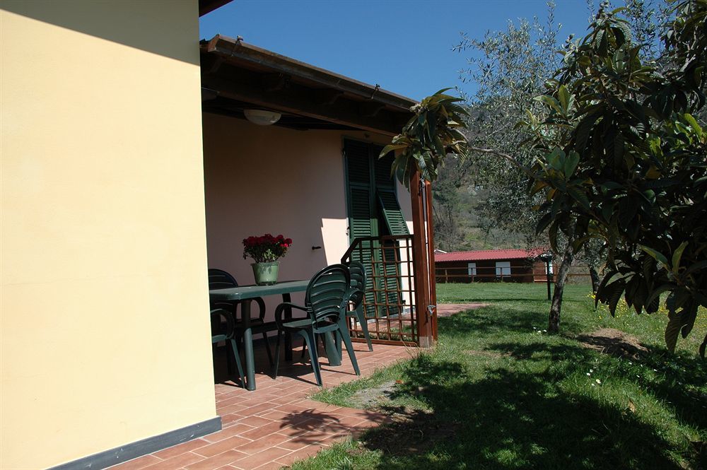 Residence Montebello Bolano Bagian luar foto